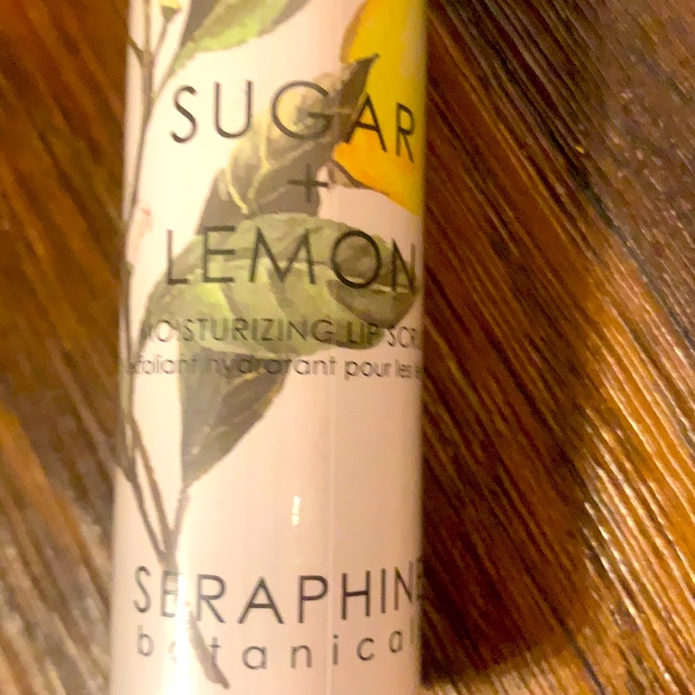 Seraphim Botanicals  - Moisturizing Lip Scrub